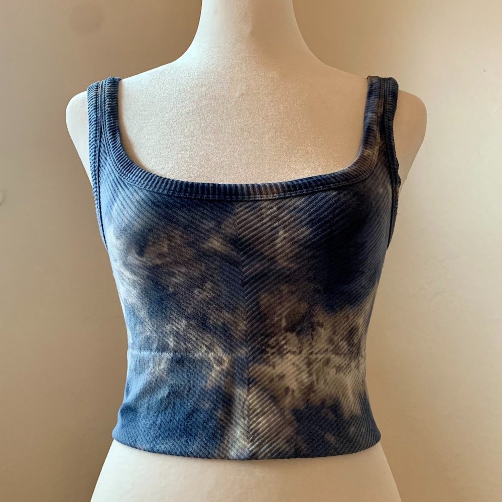 Blue Tie Dye Stretchy Seamless Crop Top